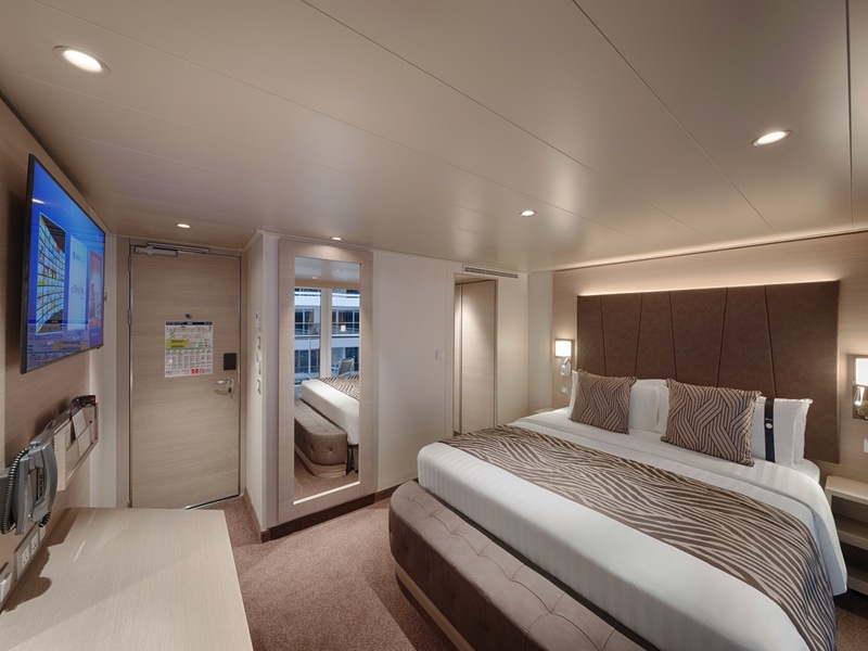 Deluxe Balcony with Promenade View